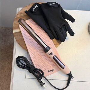 1” Lange Pink Curling Wand with Black Gloves and Silicone Mat